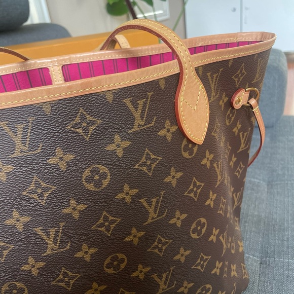 Louis Vuitton Neverfull MM Monogram tote - Picture 4 of 11